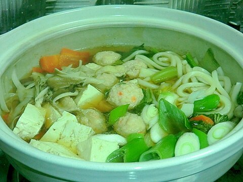 お財布も心も温かとり団子とうどん煮こみ鍋